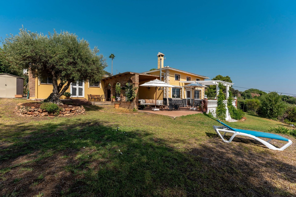 Huis te koop in Alhaurín de la Torre | 4 slaapkamers H5138065
