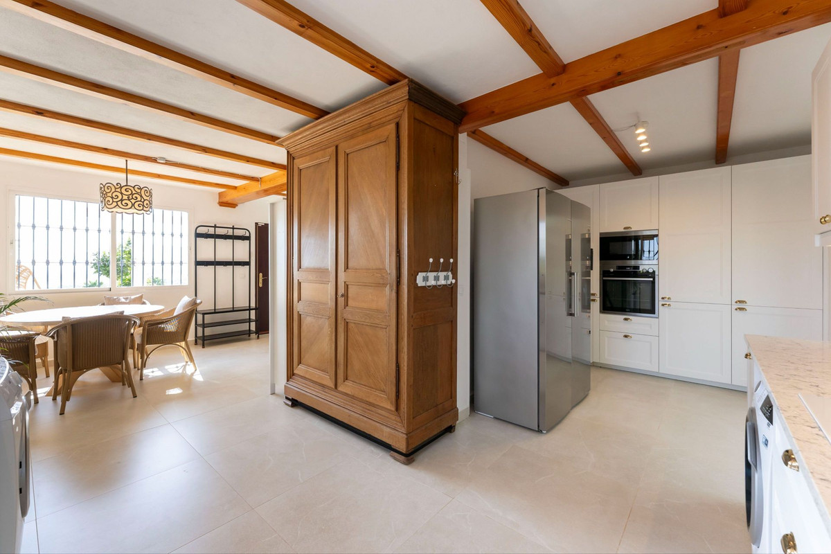Huis te koop in Alhaurín de la Torre | 4 slaapkamers H5138065