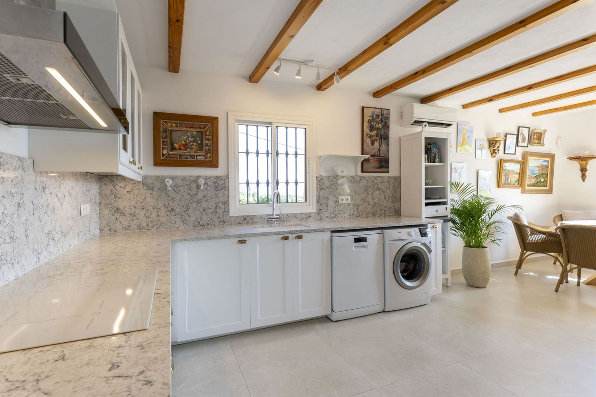 Huis te koop in Alhaurín de la Torre | 4 slaapkamers H5138065