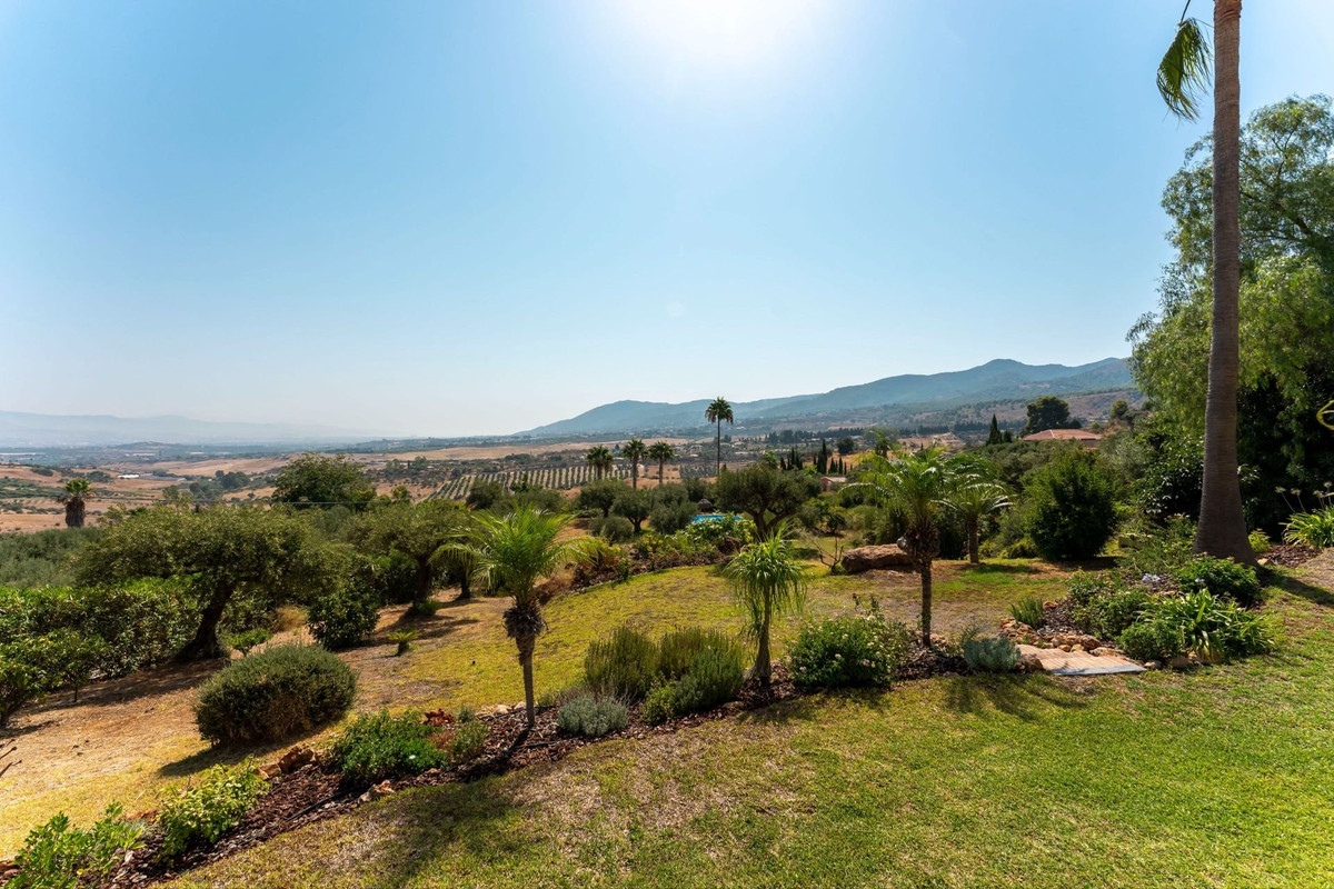 Huis te koop in Alhaurín de la Torre | 4 slaapkamers H5138065