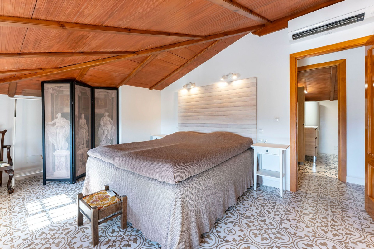 Huis te koop in Alhaurín de la Torre | 4 slaapkamers H5138065