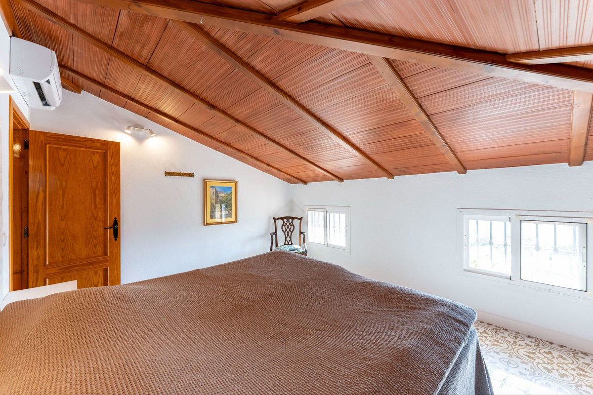 Huis te koop in Alhaurín de la Torre | 4 slaapkamers H5138065