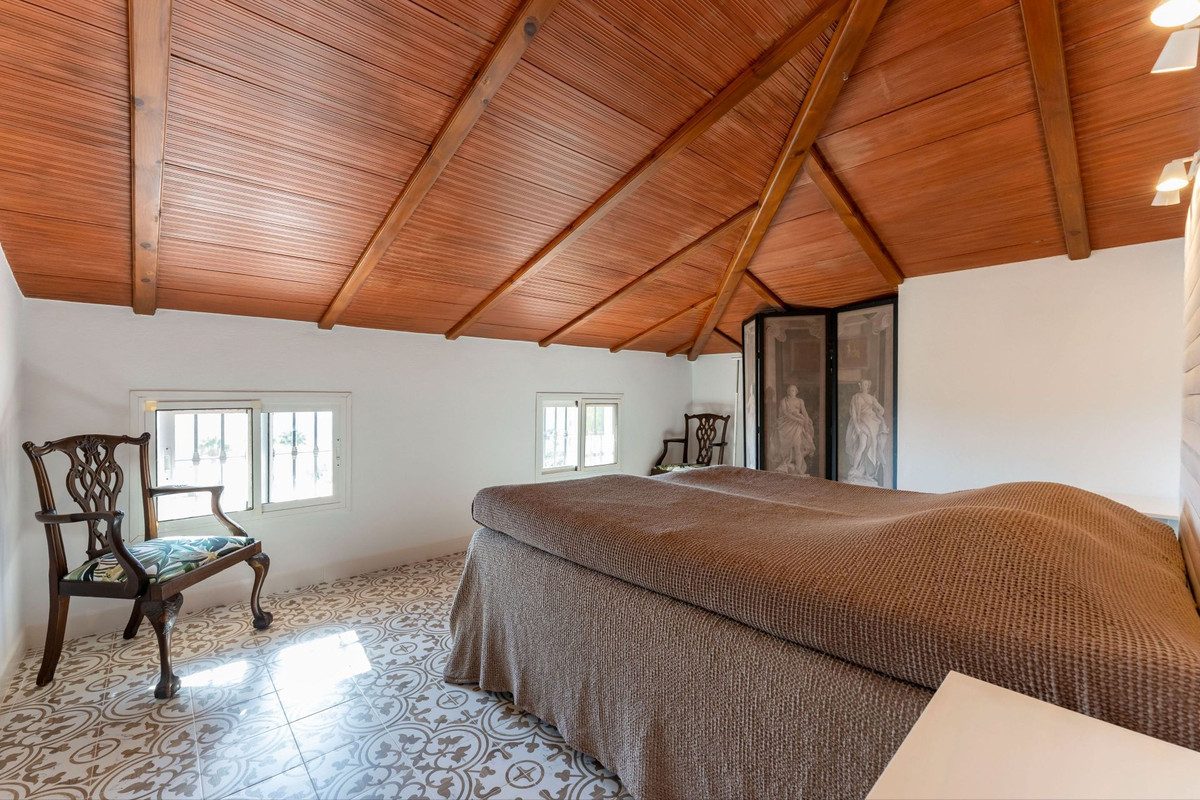 Huis te koop in Alhaurín de la Torre | 4 slaapkamers H5138065