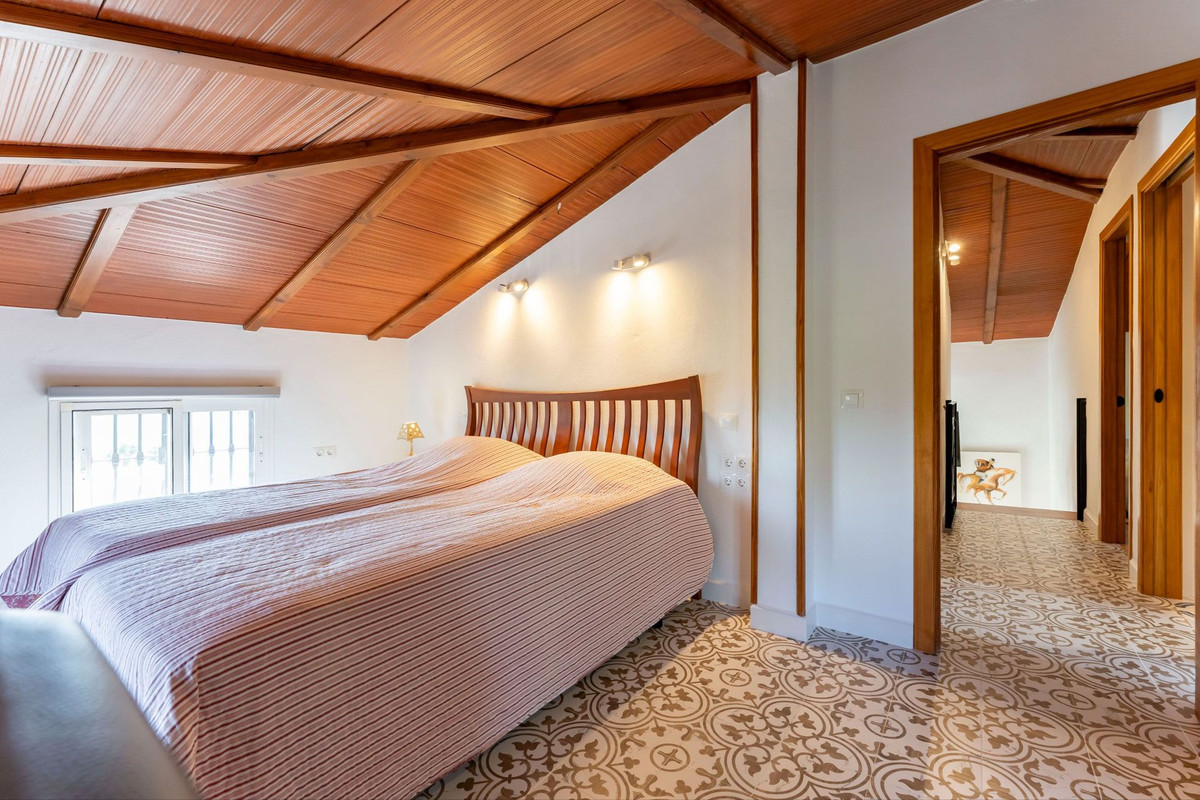 Huis te koop in Alhaurín de la Torre | 4 slaapkamers H5138065