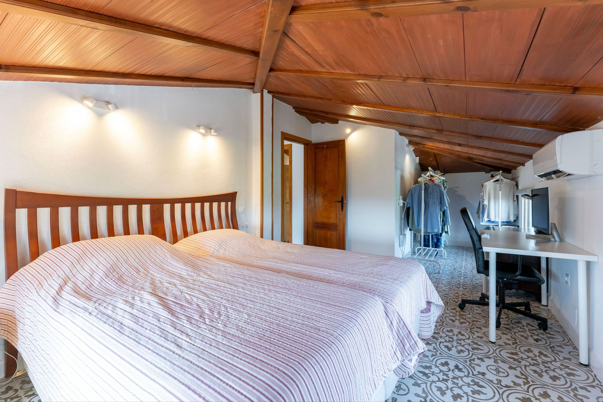 Huis te koop in Alhaurín de la Torre | 4 slaapkamers H5138065