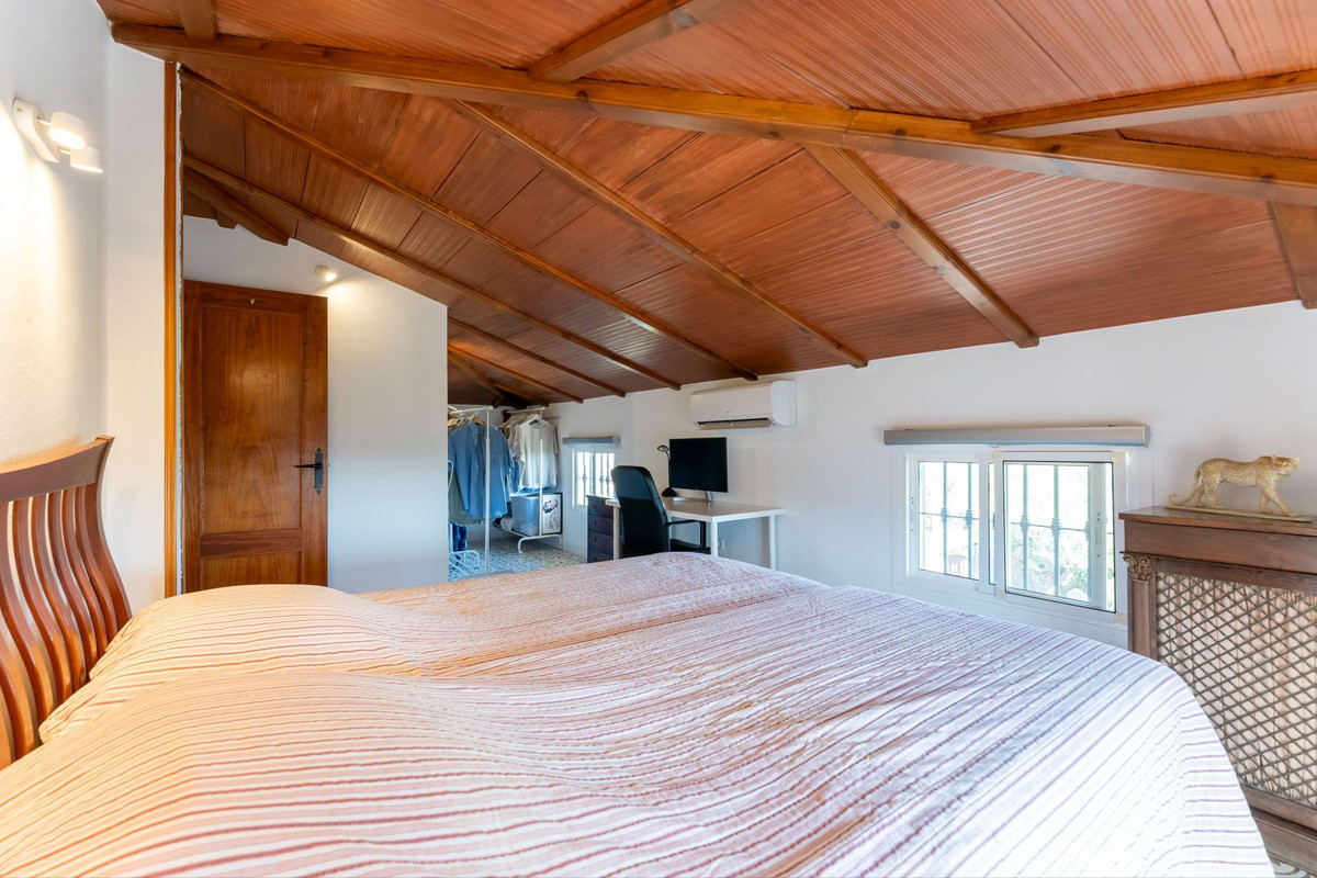 Huis te koop in Alhaurín de la Torre | 4 slaapkamers H5138065