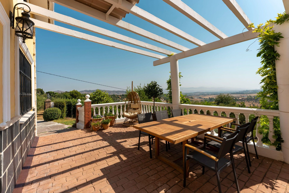 Huis te koop in Alhaurín de la Torre | 4 slaapkamers H5138065