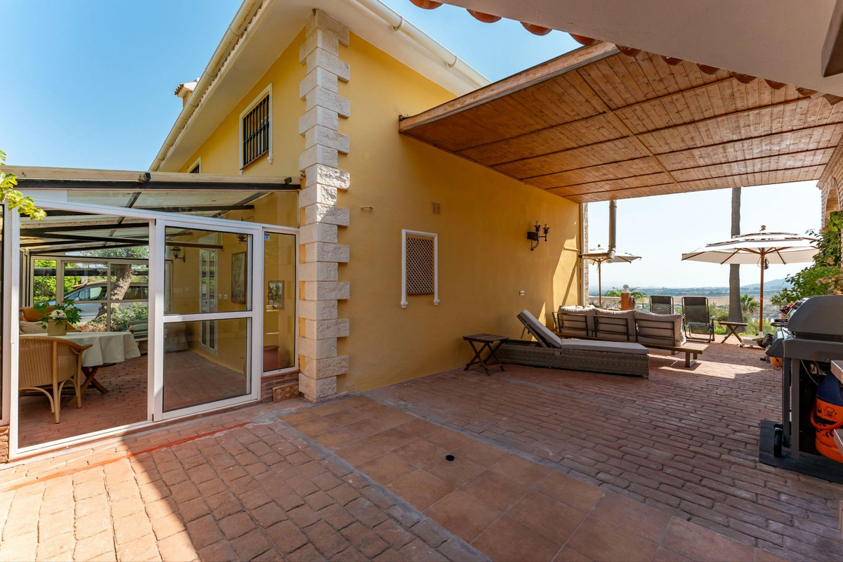 Huis te koop in Alhaurín de la Torre | 4 slaapkamers H5138065