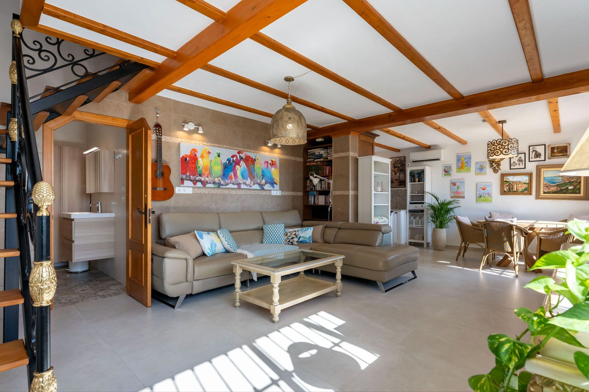 Huis te koop in Alhaurín de la Torre | 4 slaapkamers H5138065