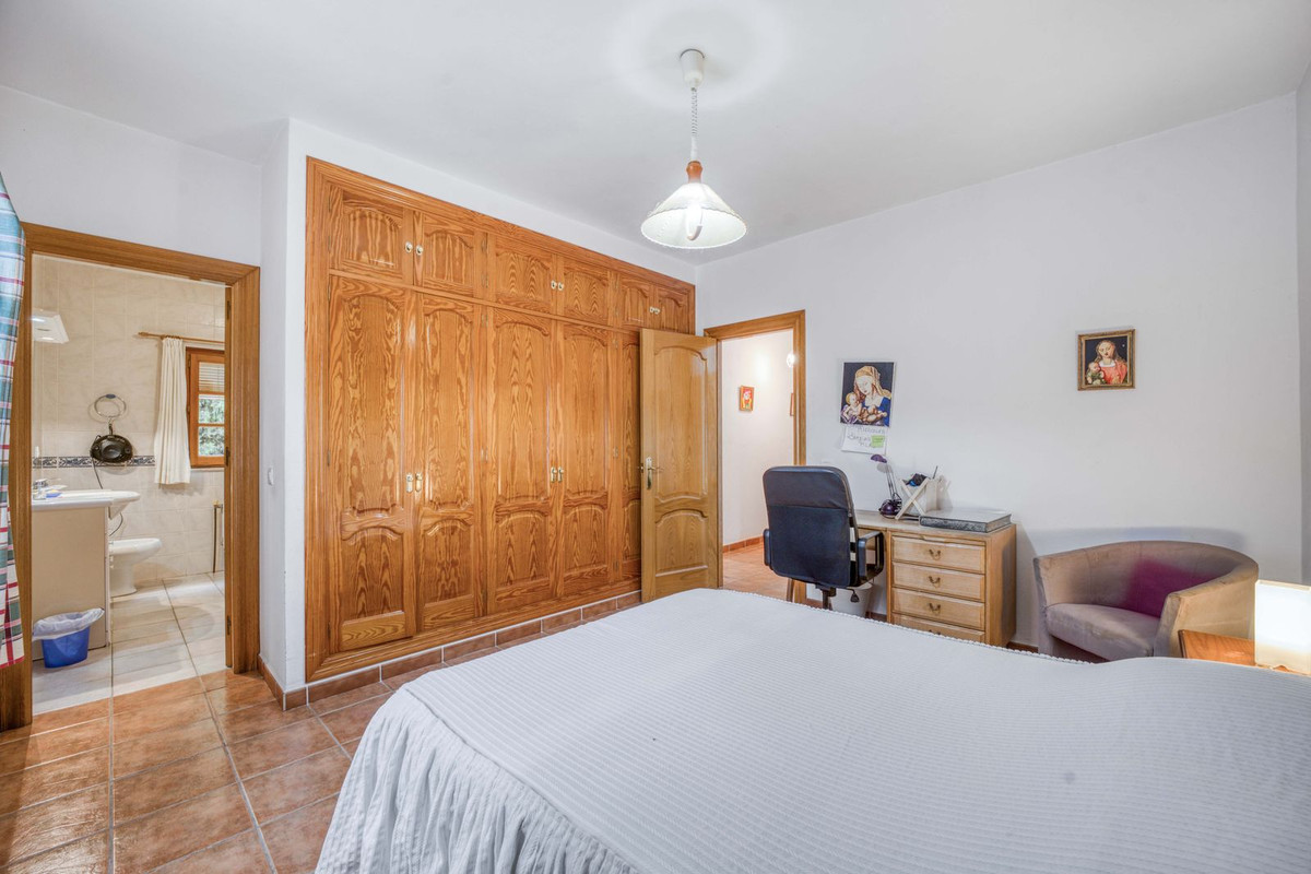 Huis te koop in Alhaurín de la Torre | 8 slaapkamers H5298832