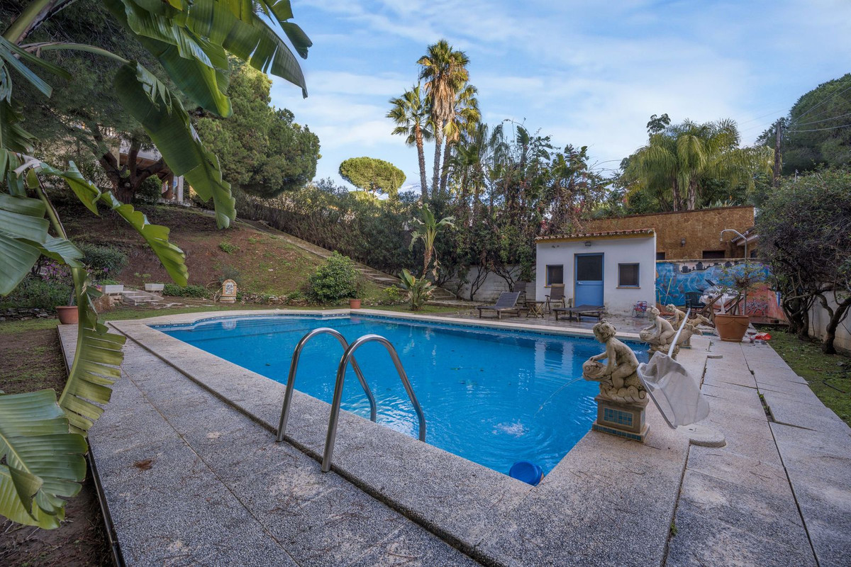 Huis te koop in Alhaurín de la Torre | 8 slaapkamers H5298832