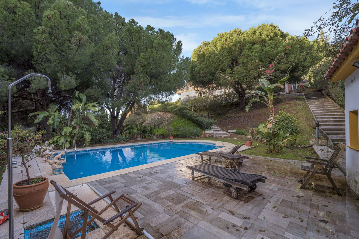 Huis te koop in Alhaurín de la Torre | 8 slaapkamers H5298832