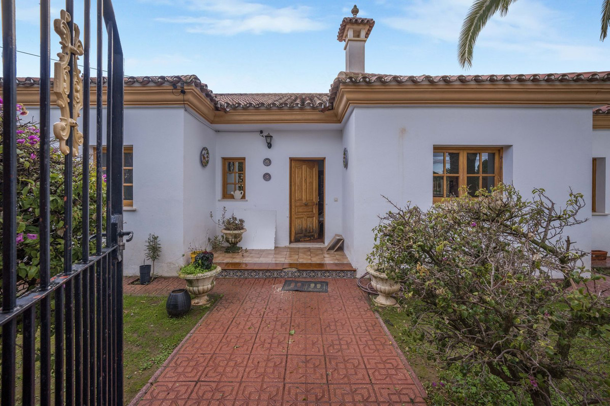 Huis te koop in Alhaurín de la Torre | 8 slaapkamers H5298832