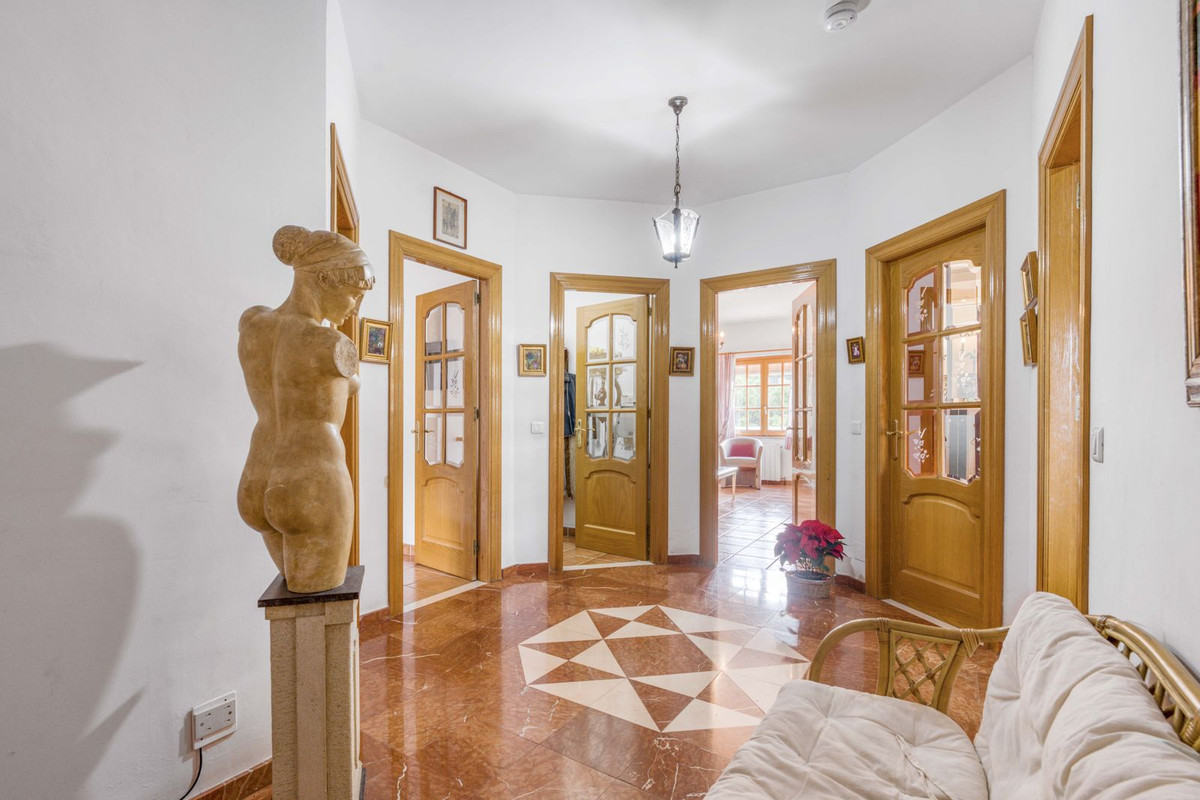 Huis te koop in Alhaurín de la Torre | 8 slaapkamers H5298832