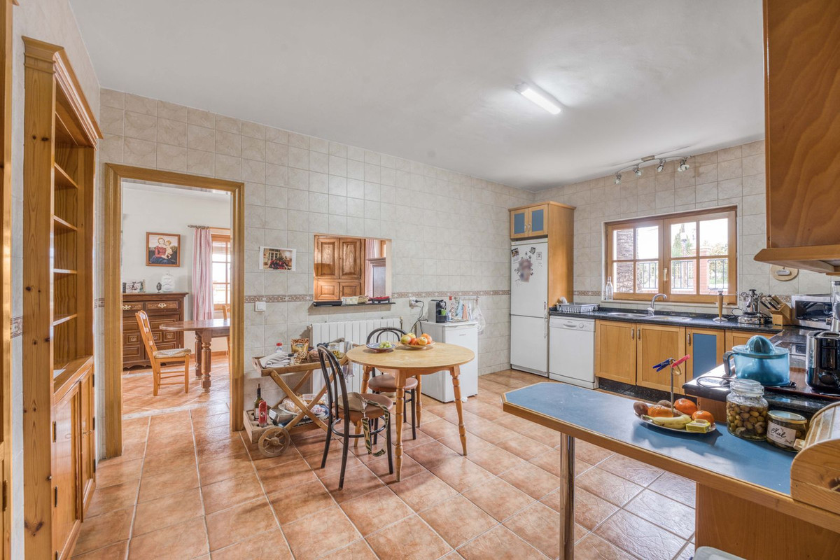 Huis te koop in Alhaurín de la Torre | 8 slaapkamers H5298832