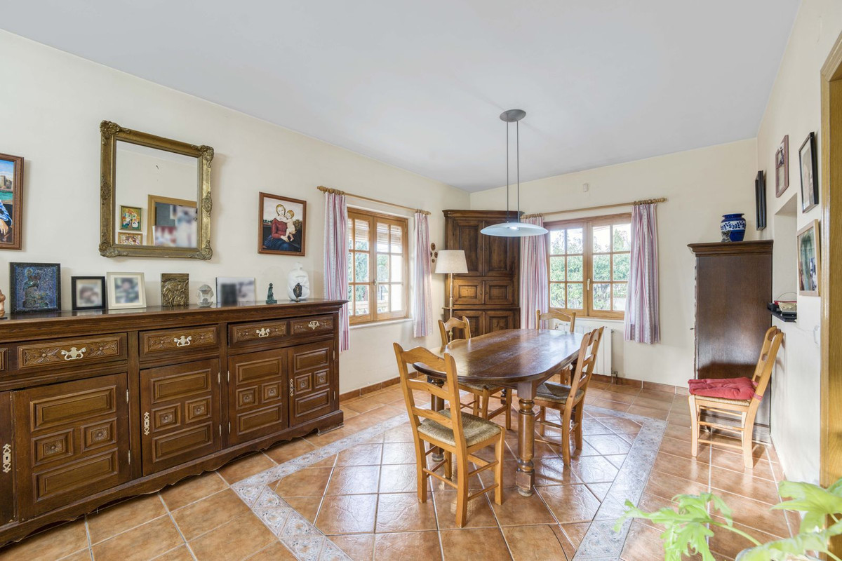 Huis te koop in Alhaurín de la Torre | 8 slaapkamers H5298832