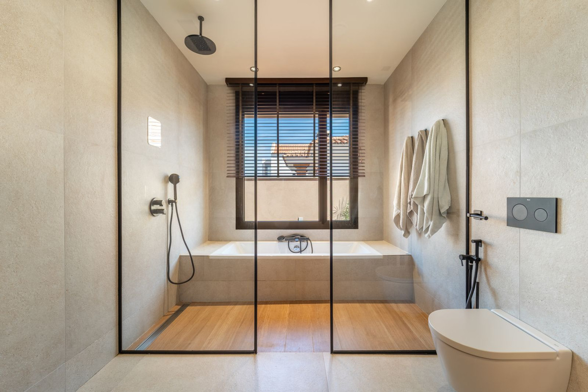 Huis te koop in Alhaurín de la Torre | 4 slaapkamers H5306677