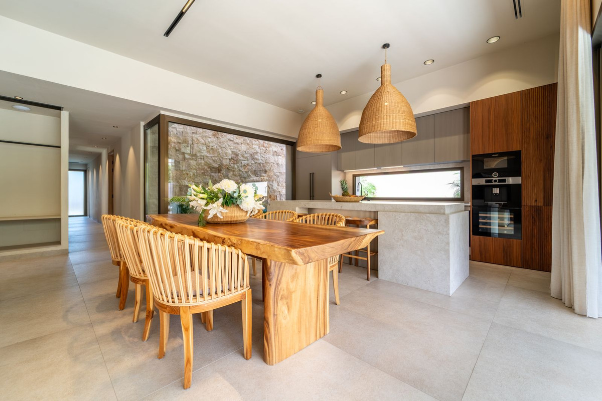 Huis te koop in Alhaurín de la Torre | 4 slaapkamers H5306677