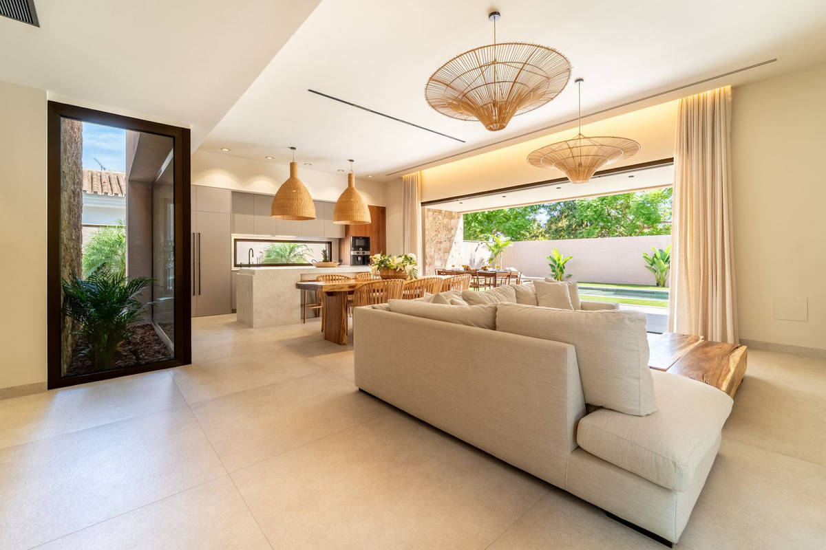 Huis te koop in Alhaurín de la Torre | 4 slaapkamers H5306677