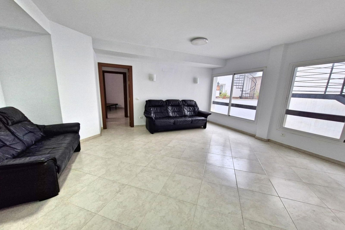 Tussenverdieping Appartement in Alhaurín el Grande-2