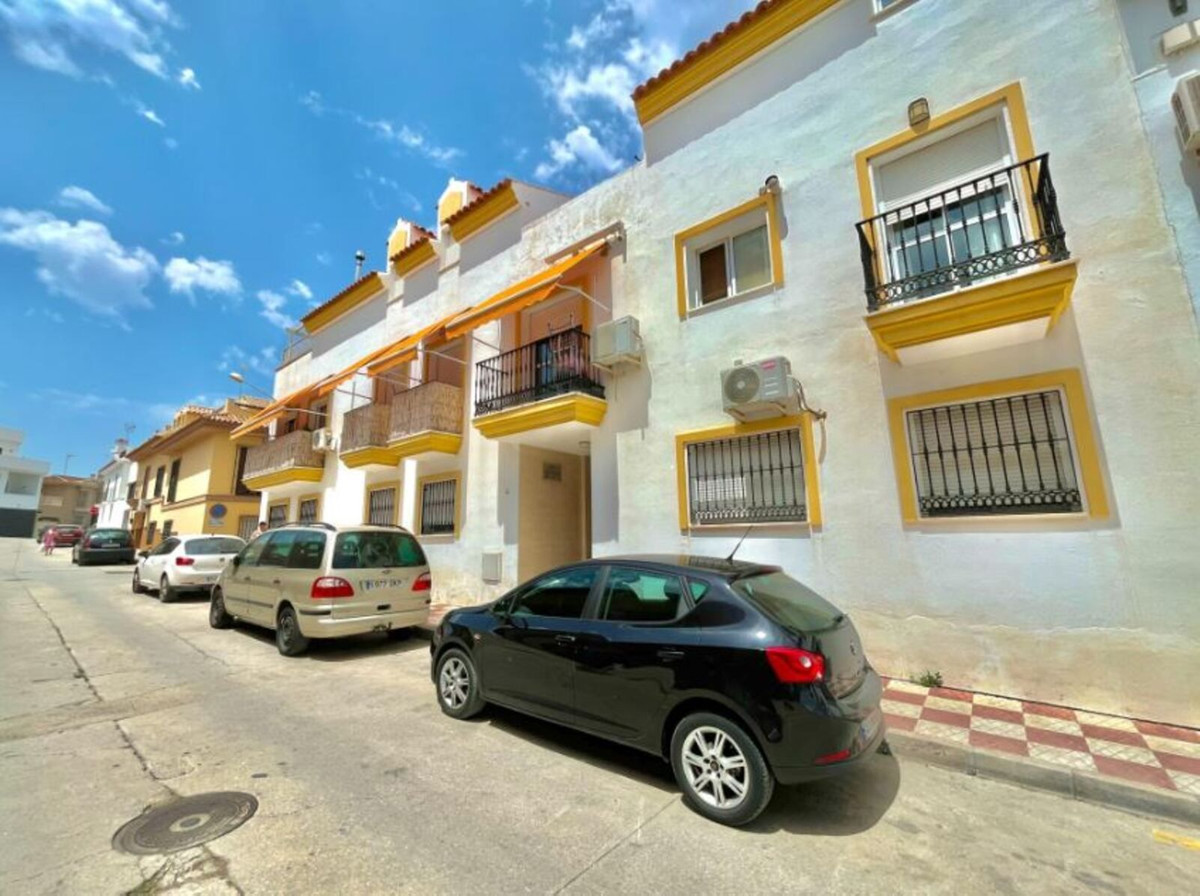 Apartment for sale in Alhaurín el Grande | 3 bedrooms H5110834