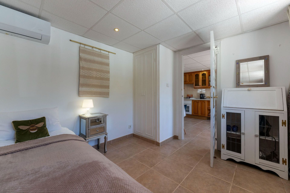 Property main view 40