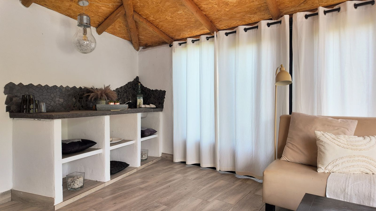 Property main view 60