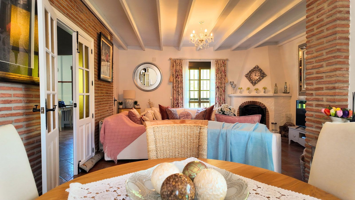 Appartement te koop in Alhaurín el Grande | 6 slaapkamers H5463172