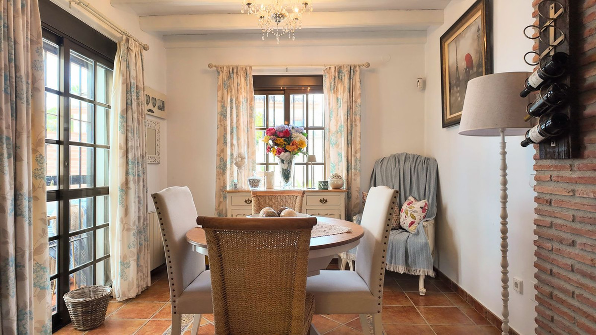 Appartement te koop in Alhaurín el Grande | 6 slaapkamers H5463172