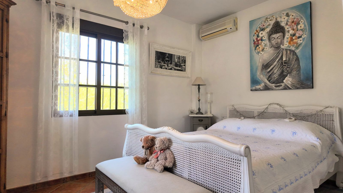 Appartement te koop in Alhaurín el Grande | 6 slaapkamers H5463172