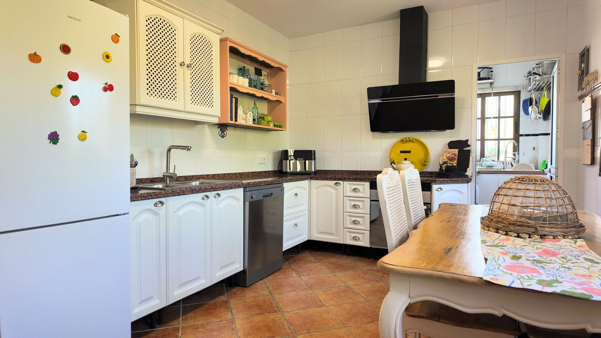 Appartement te koop in Alhaurín el Grande | 6 slaapkamers H5463172