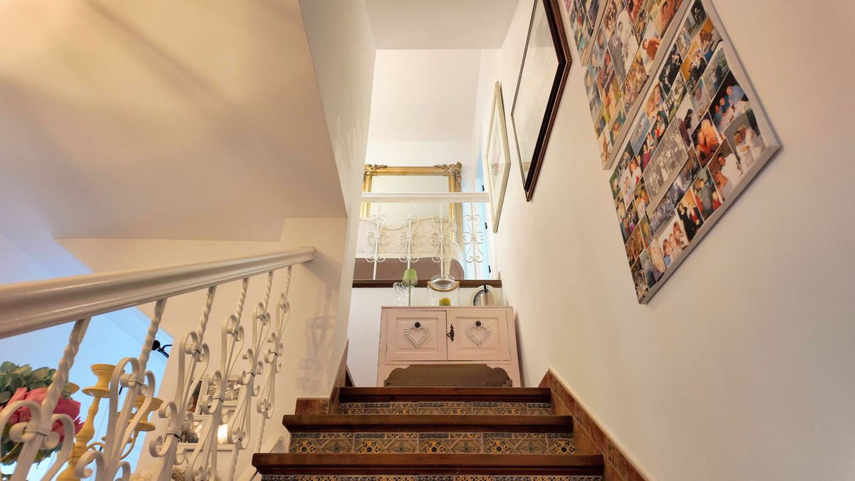 Appartement te koop in Alhaurín el Grande | 6 slaapkamers H5463172