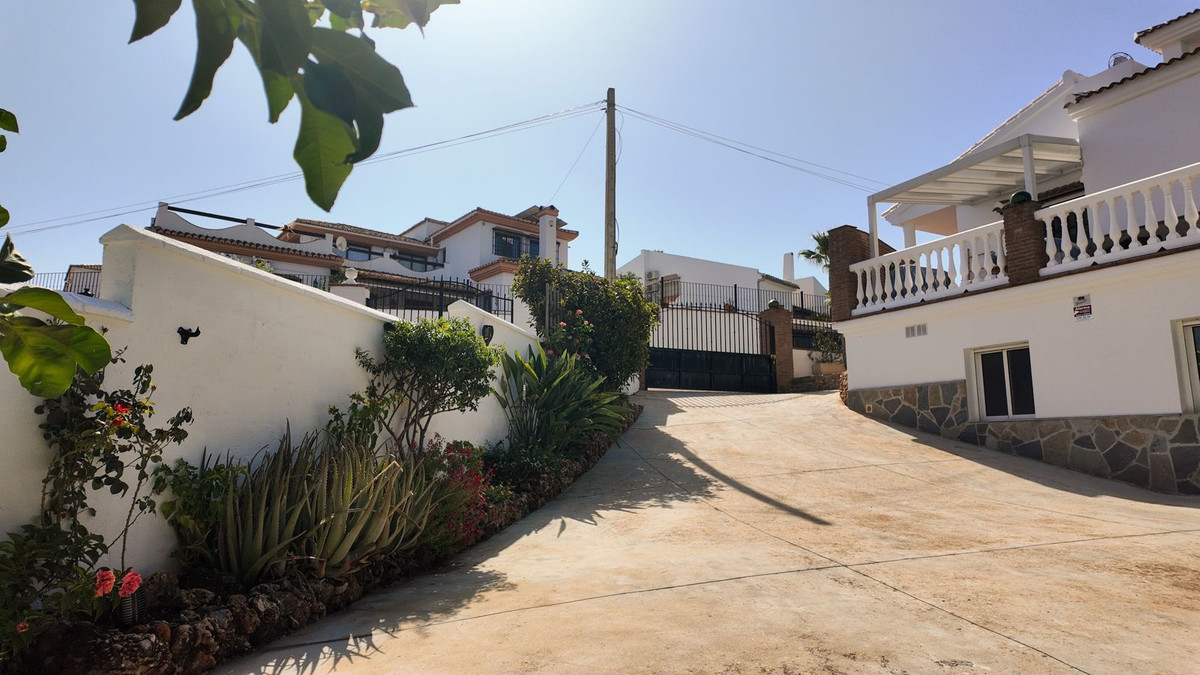 Appartement te koop in Alhaurín el Grande | 6 slaapkamers H5463172
