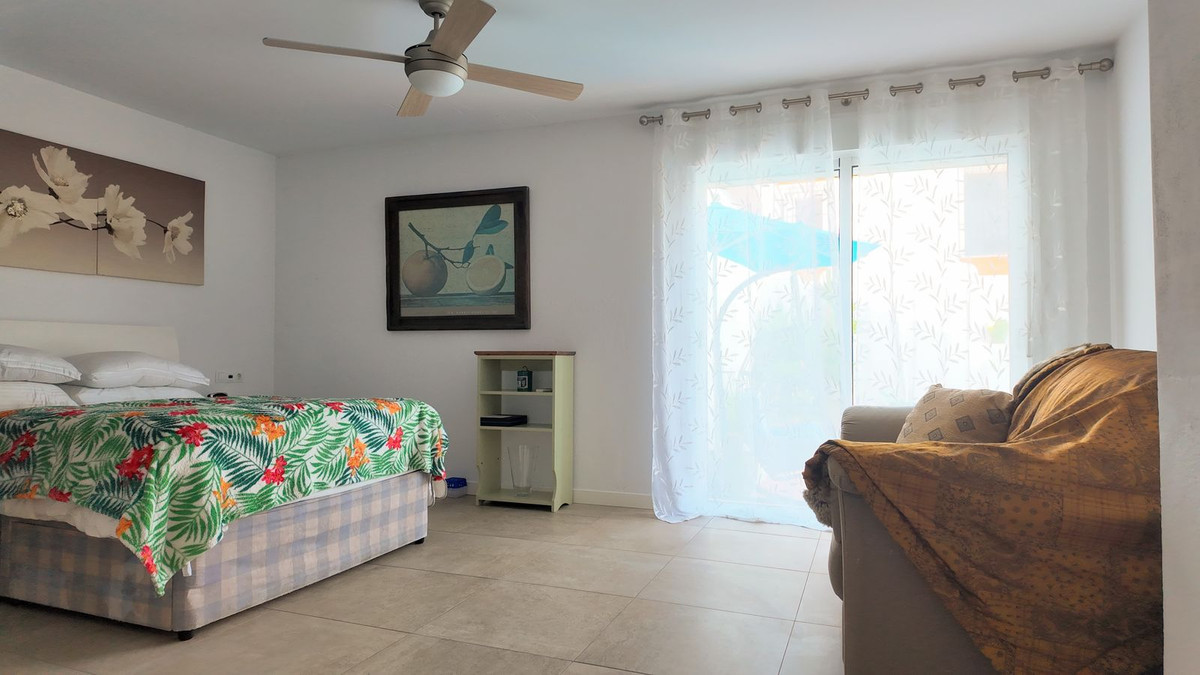 Appartement te koop in Alhaurín el Grande | 6 slaapkamers H5463172