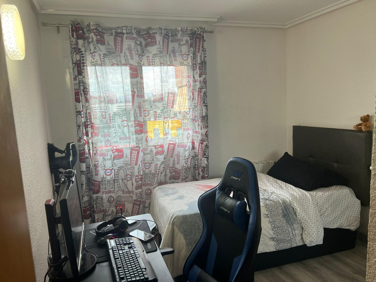 Appartement te koop in Alicante | 4 slaapkamers H5319187