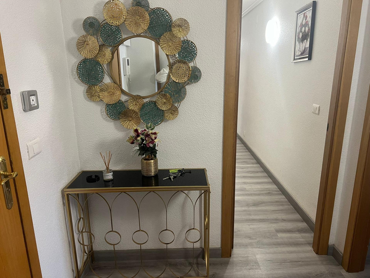 Appartement te koop in Alicante | 4 slaapkamers H5319187