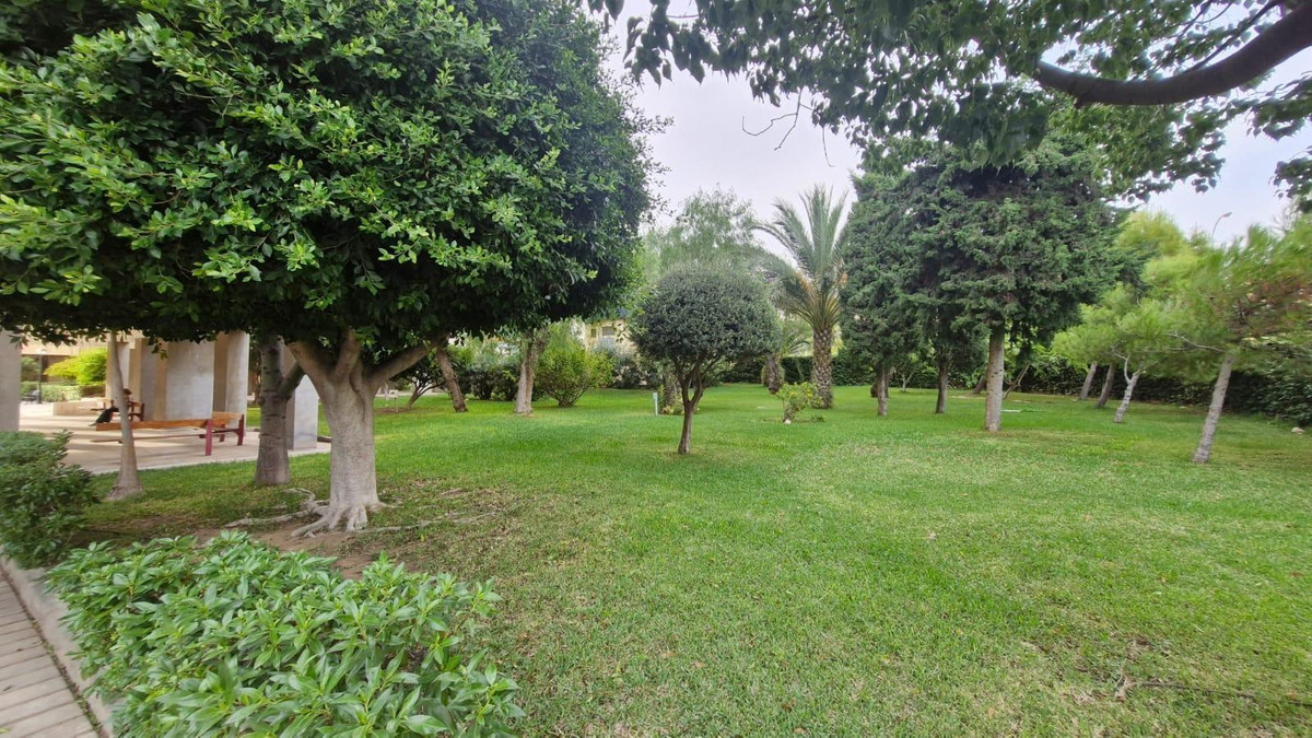 Appartement te koop in Alicante | 4 slaapkamers H5323525