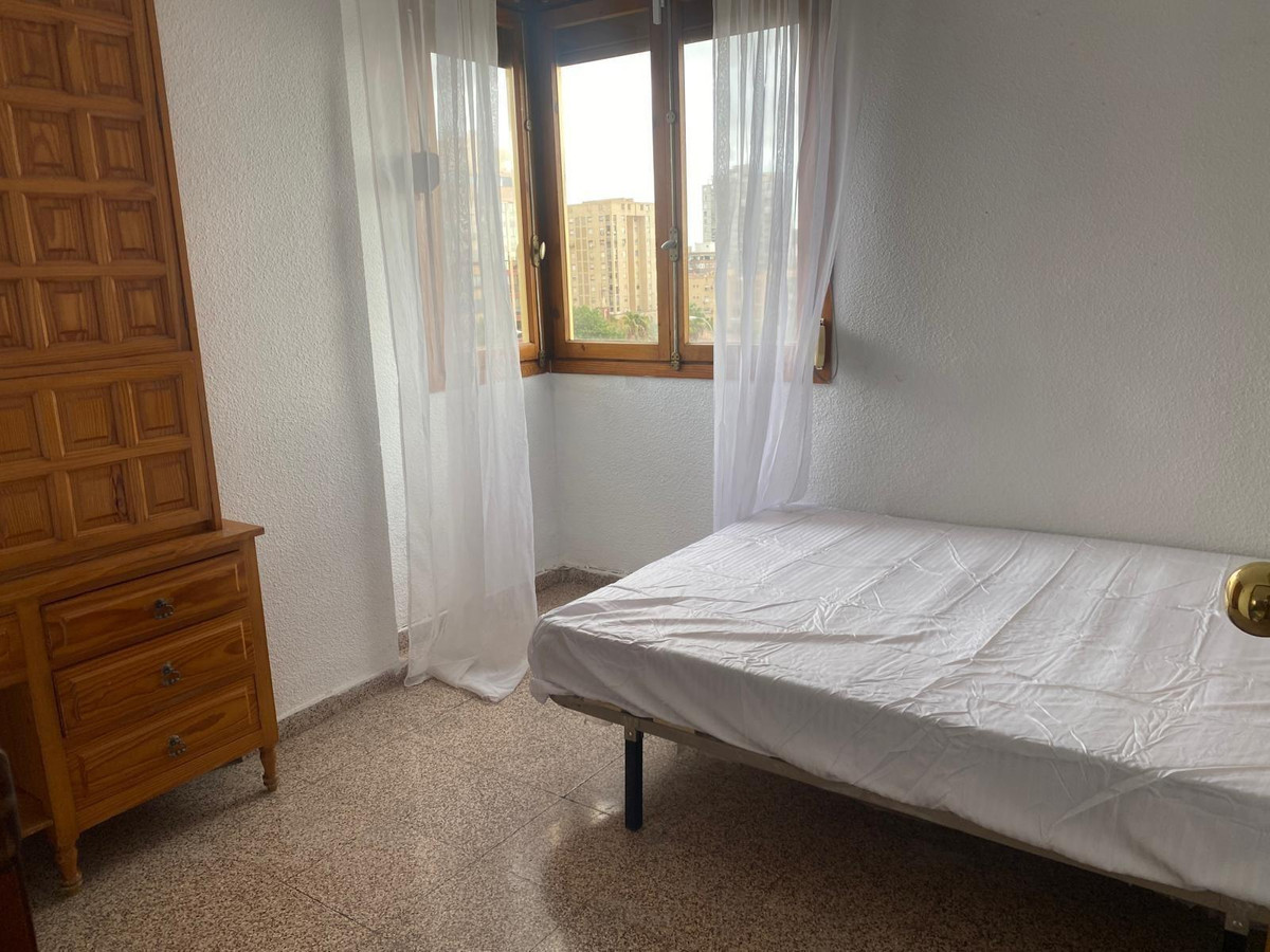 Appartement te koop in Alicante | 4 slaapkamers H5323525