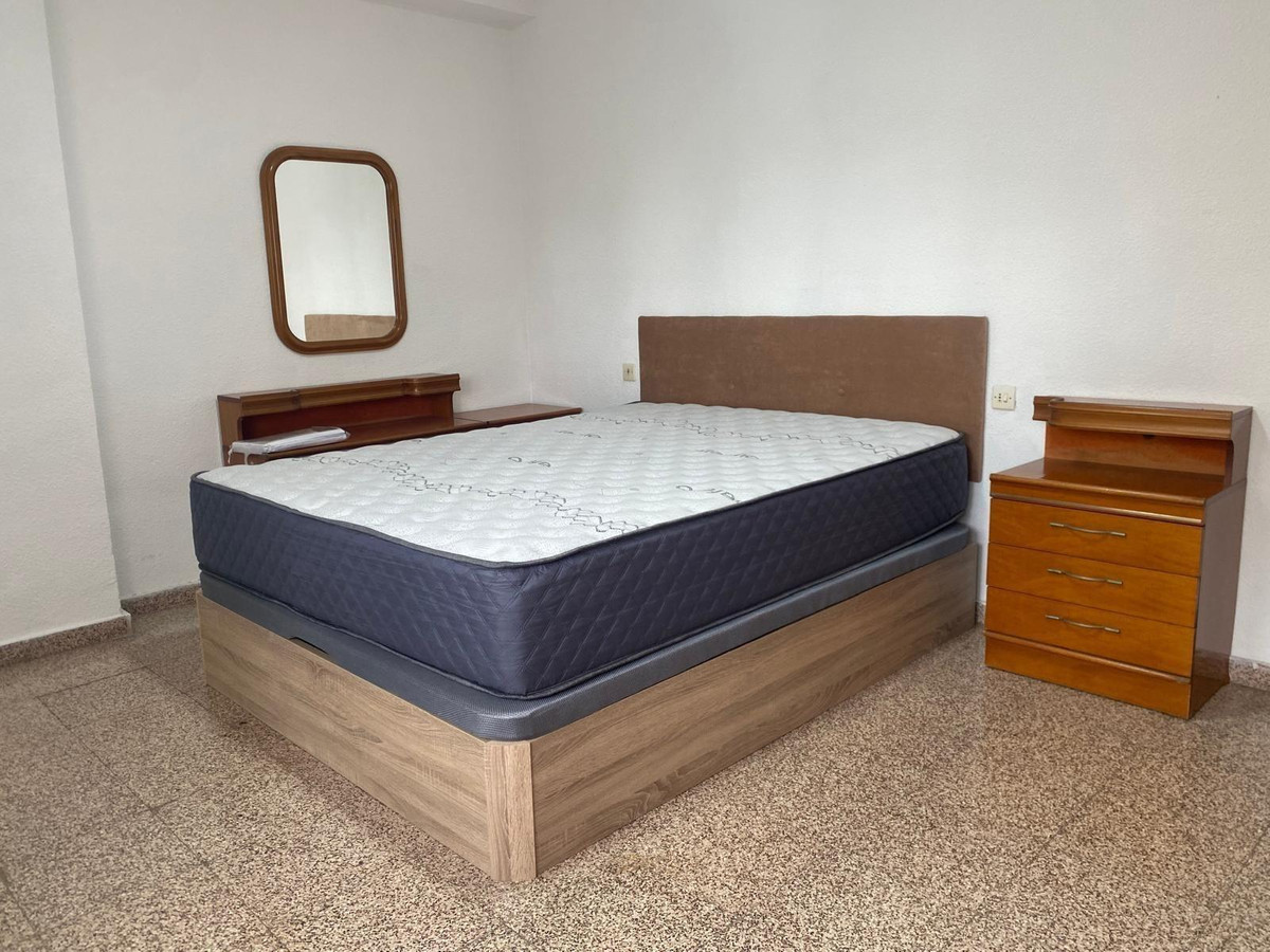 Appartement te koop in Alicante | 4 slaapkamers H5323525