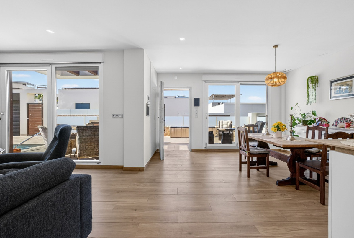 Appartement te koop in Alicante | 3 slaapkamers H5395240