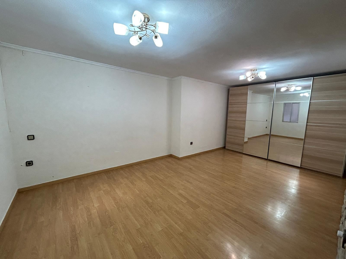 Appartement te koop in Alicante City | 3 slaapkamers H5229922