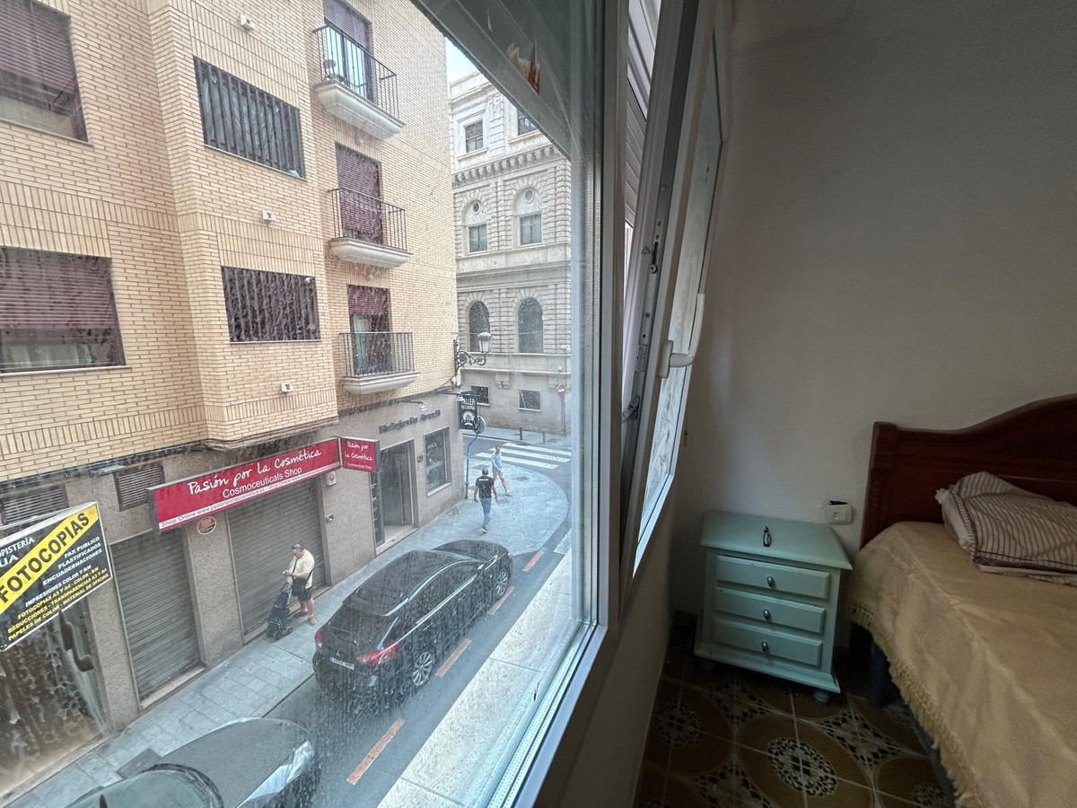 Appartement te koop in Alicante City | 4 slaapkamers H5248135