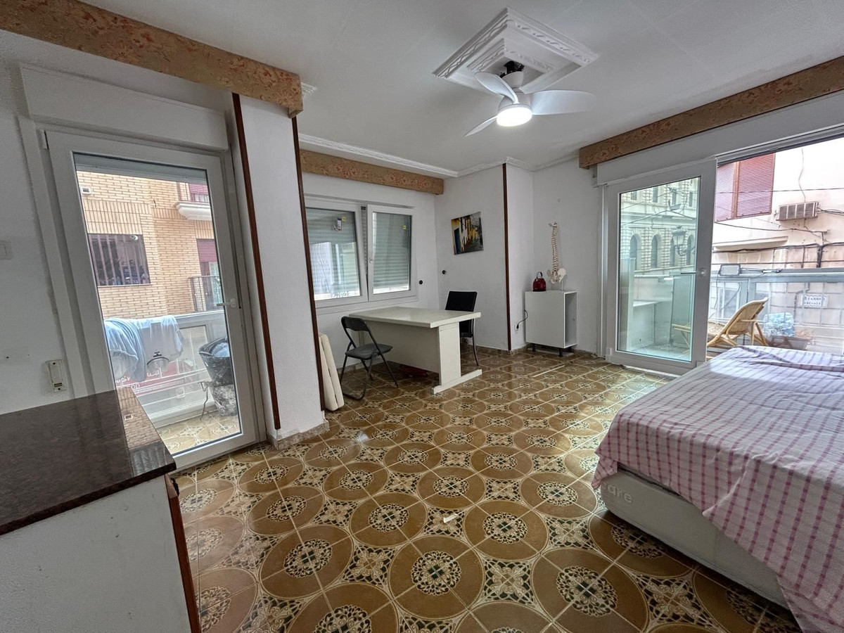 Appartement te koop in Alicante City | 4 slaapkamers H5248135