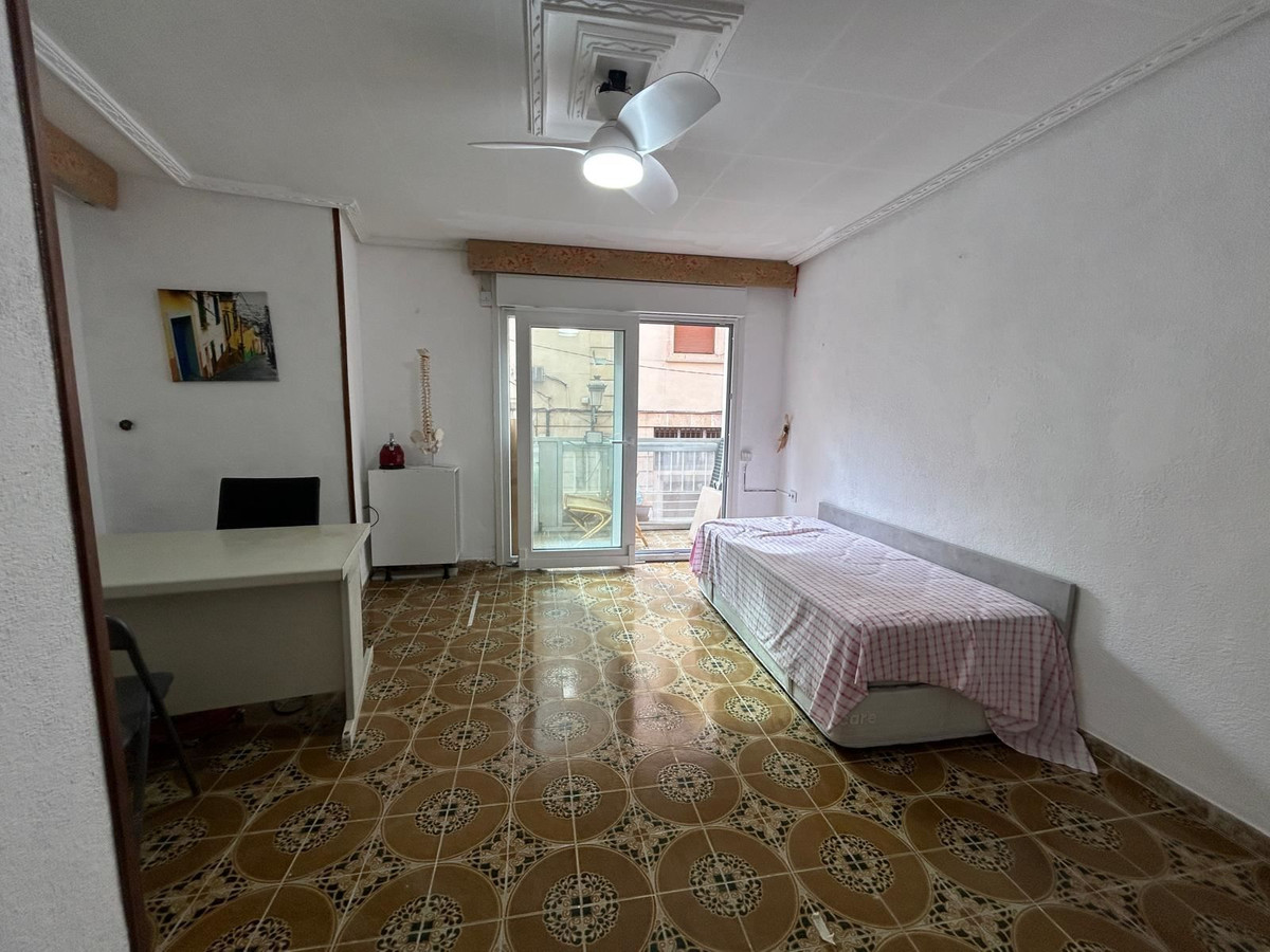 Appartement te koop in Alicante City | 4 slaapkamers H5248135