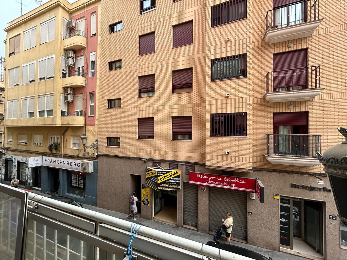 Appartement te koop in Alicante City | 4 slaapkamers H5248135
