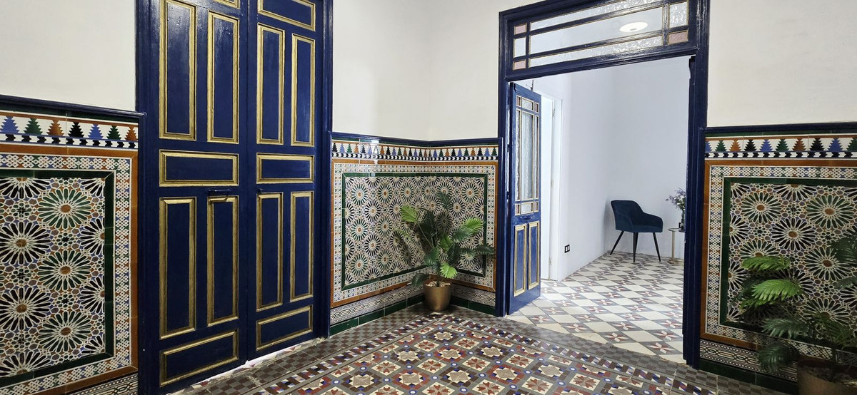 Appartement te koop in Almayate | 4 slaapkamers H5404231