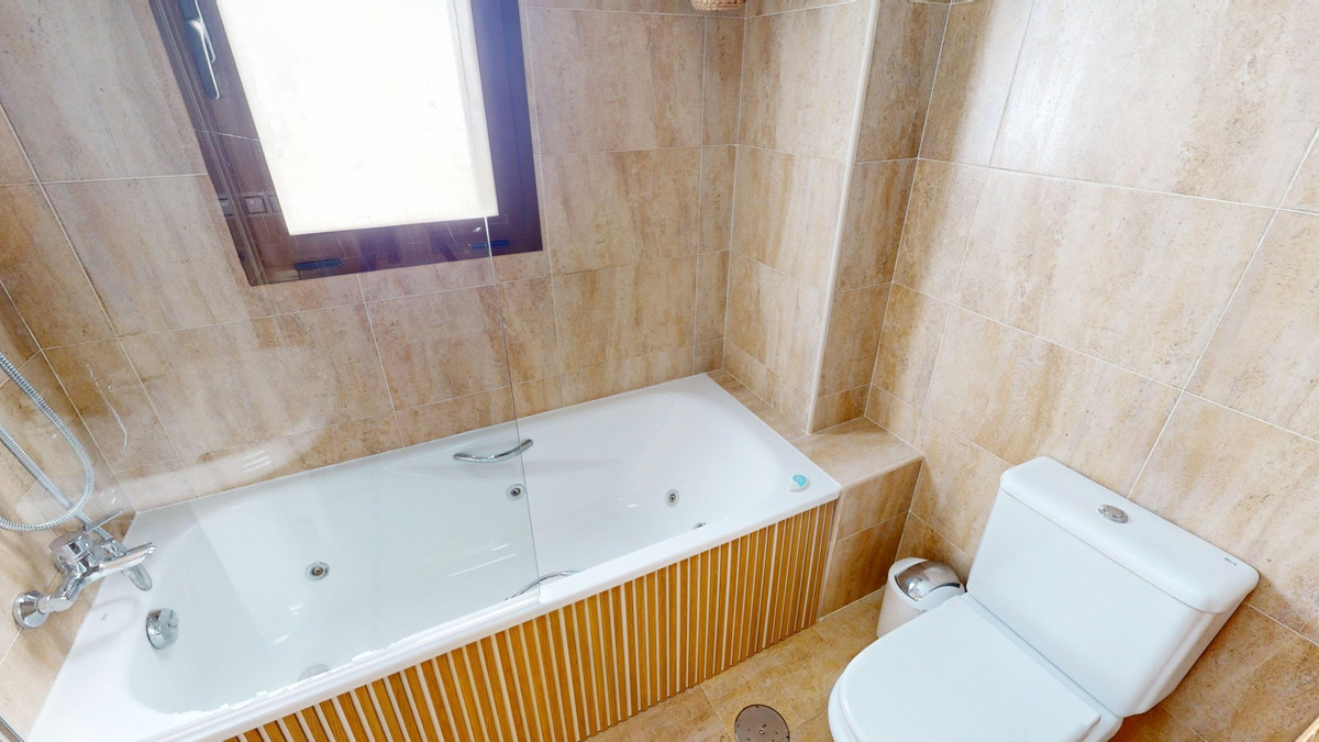 Huis te koop in Almayate | 3 slaapkamers H5482762