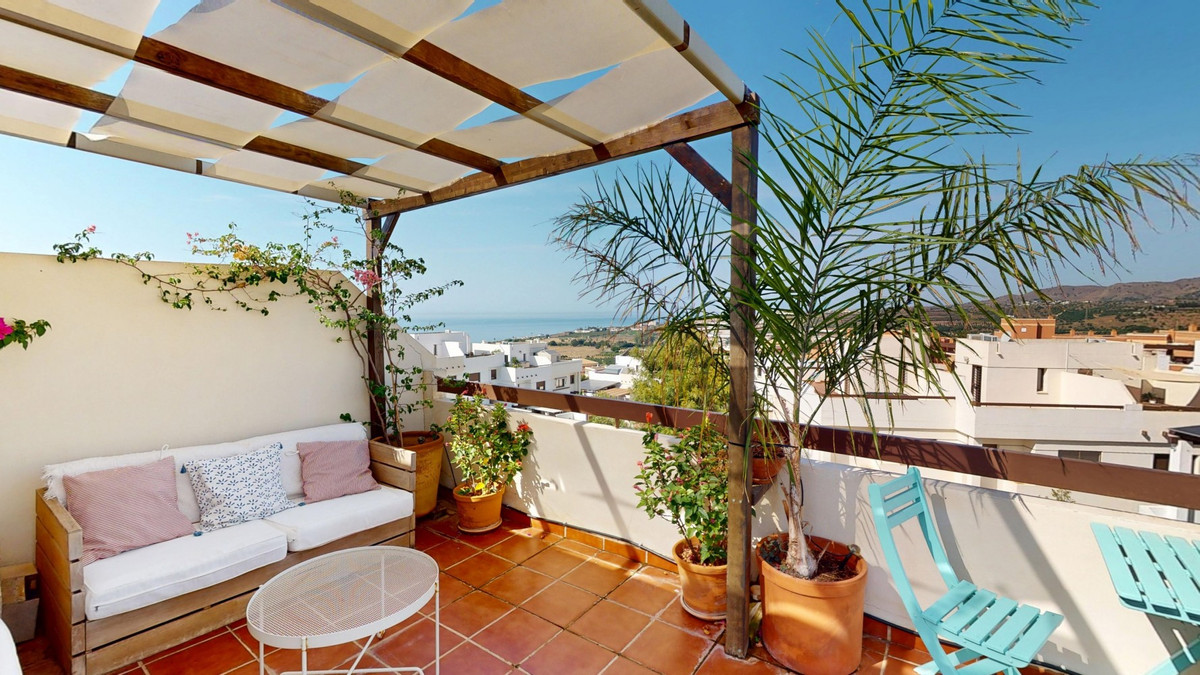 Huis te koop in Almayate | 3 slaapkamers H5482762