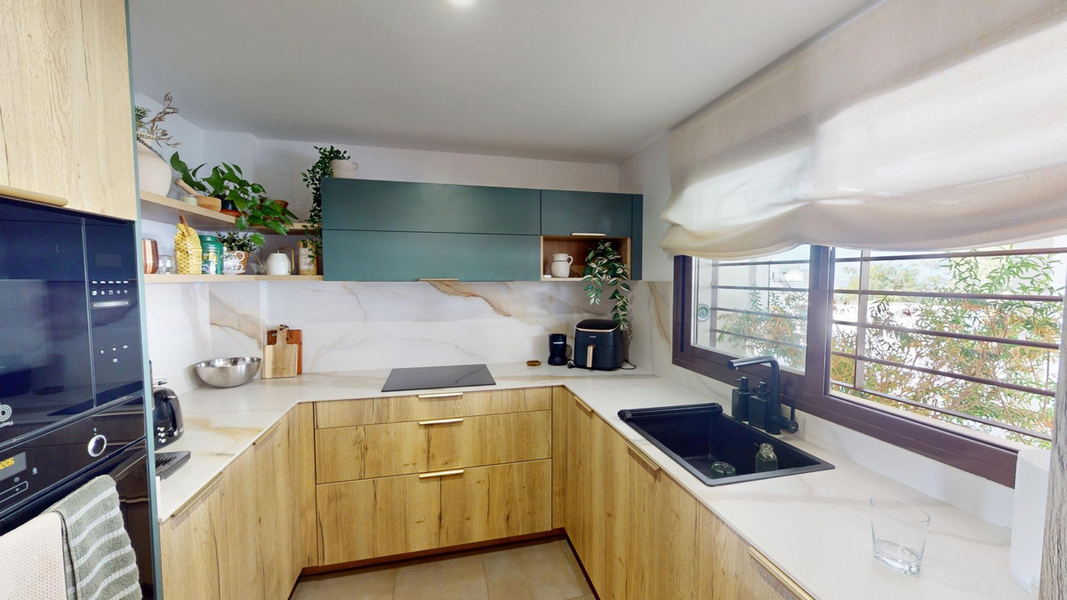 Huis te koop in Almayate | 3 slaapkamers H5482762