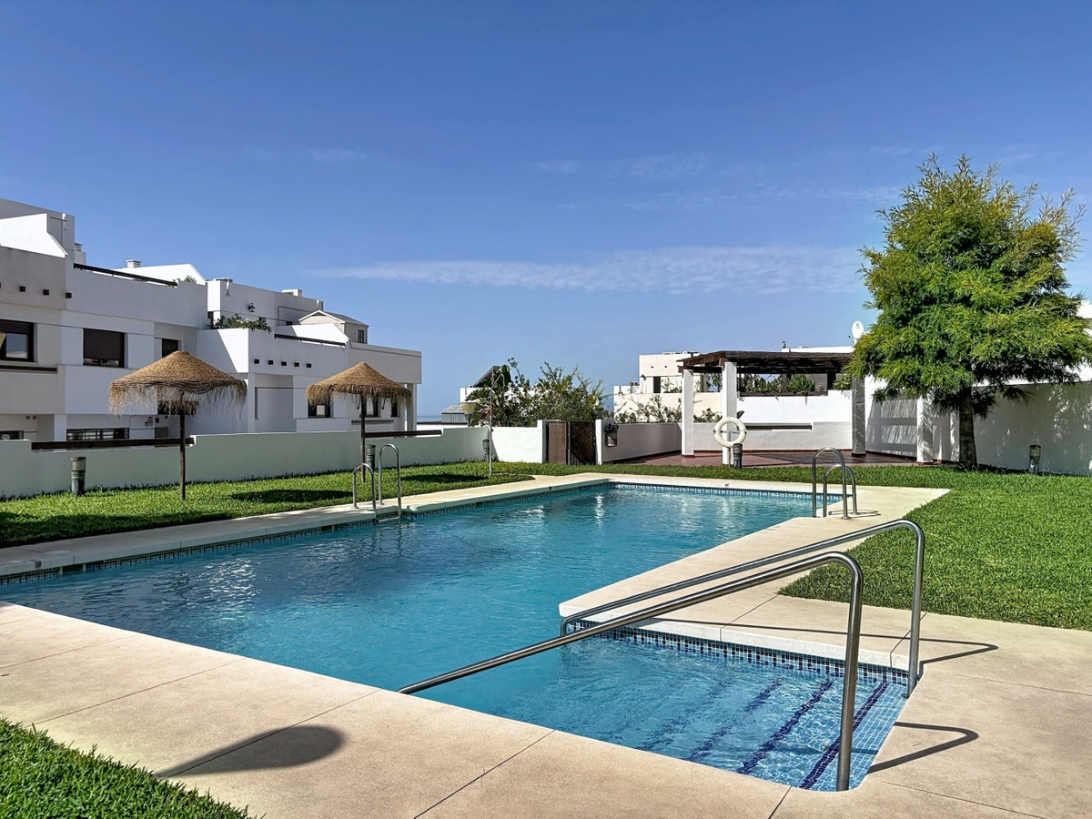 Huis te koop in Almayate | 3 slaapkamers H5482762